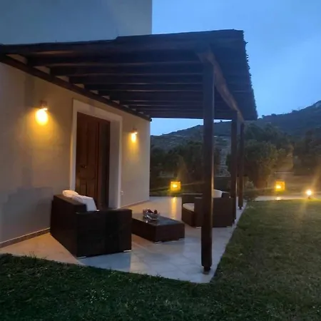 Andros, Beauty And Luxury - Private Pool *